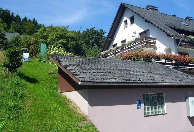 پانسیون Haus Hubertus