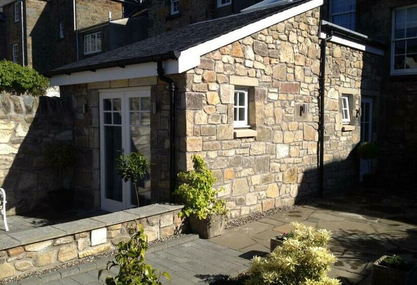 פנסיון No 5 Pilmour