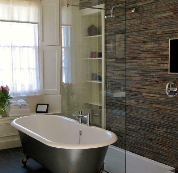 פנסיון No 5 Pilmour