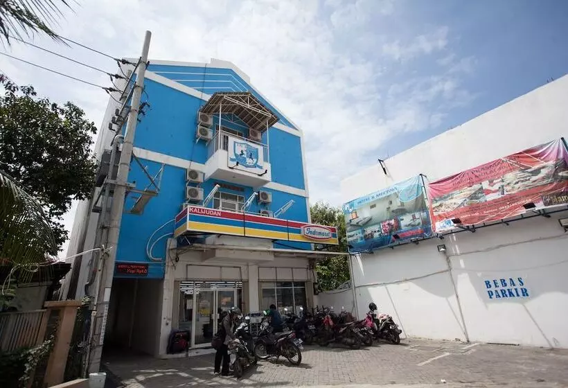 Majatalo Reddoorz Plus Near Galaxy Mall