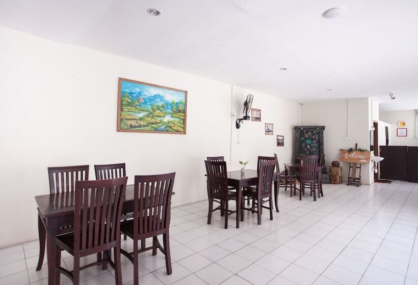 بنسيون Reddoorz Plus Near Galaxy Mall