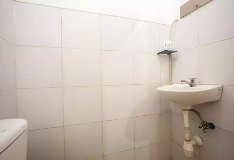 Majatalo Reddoorz Plus Near Galaxy Mall