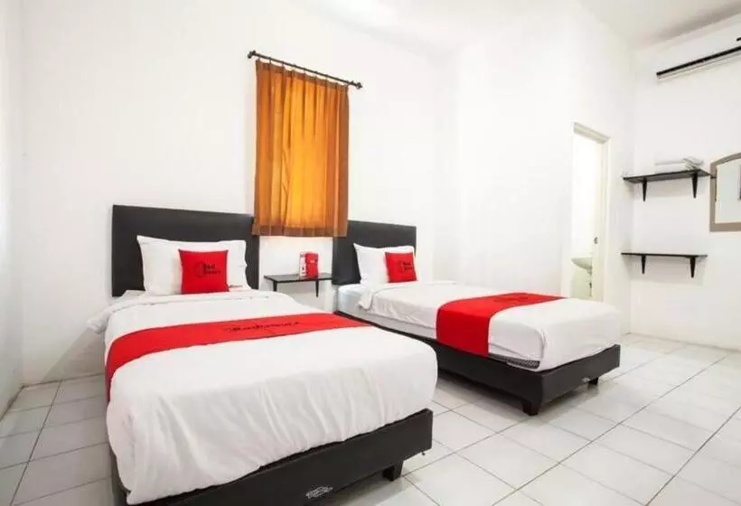 Majatalo Reddoorz Plus Near Galaxy Mall