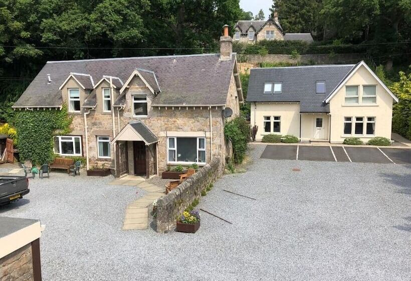 Pansiyon The Claymore Guest House And Apartments