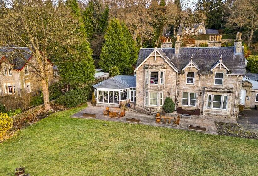 Pansiyon The Claymore Guest House And Apartments