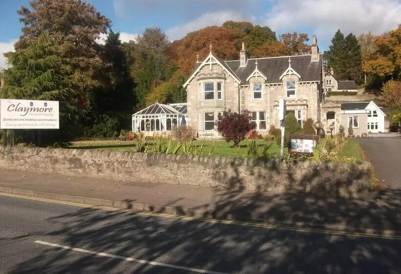 ペンション The Claymore Guest House And Apartments