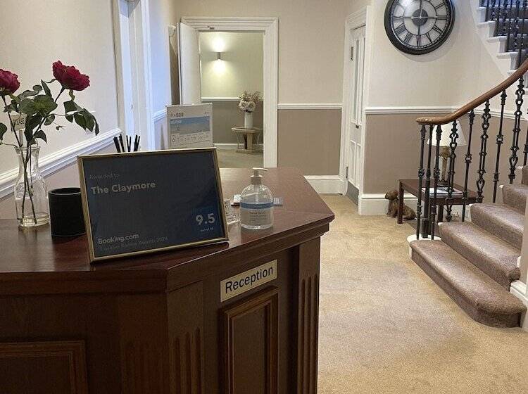 Pansiyon The Claymore Guest House And Apartments