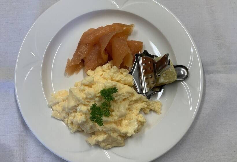 Pansiyon The Claymore Guest House And Apartments