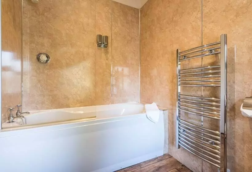 ペンション The Claymore Guest House And Apartments