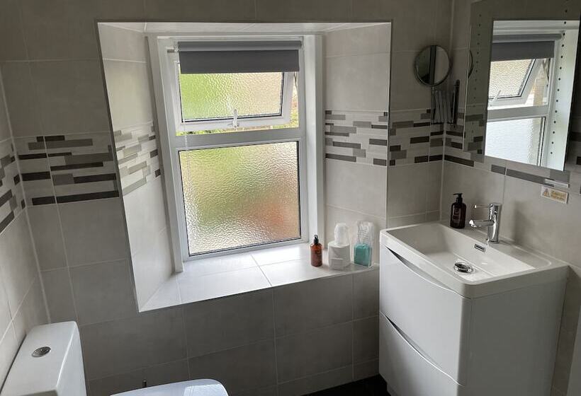 Pansiyon The Claymore Guest House And Apartments