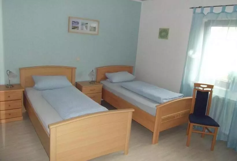 Pension Und Weingut Hirschhof