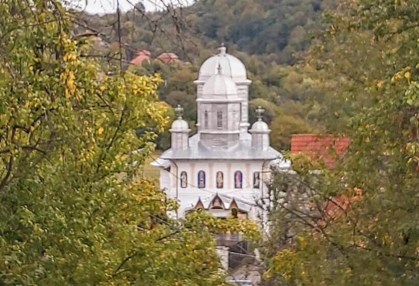 Pensiunea Agroturistică Piscul Soarelui