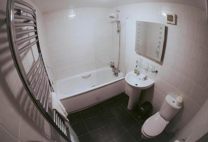 旅馆 The Heathfield Inn