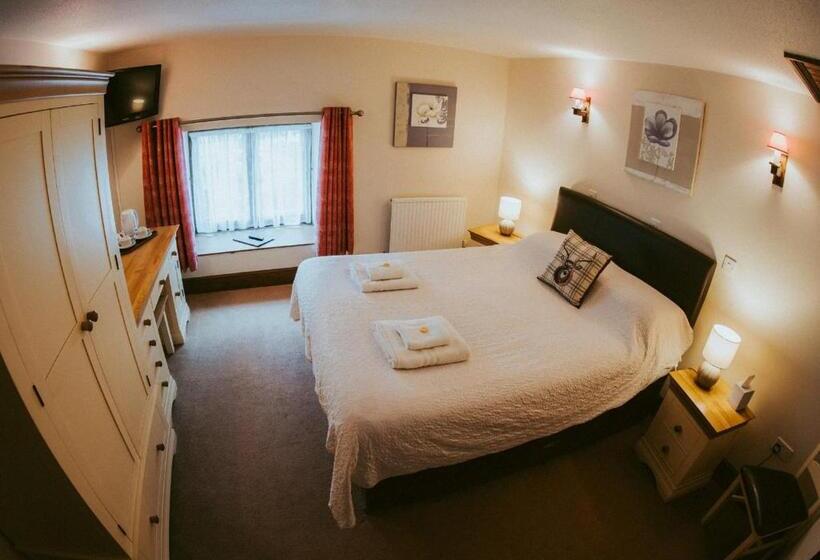 旅馆 The Heathfield Inn