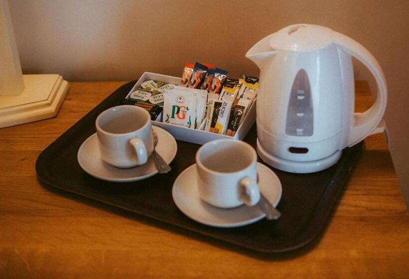 旅馆 The Heathfield Inn