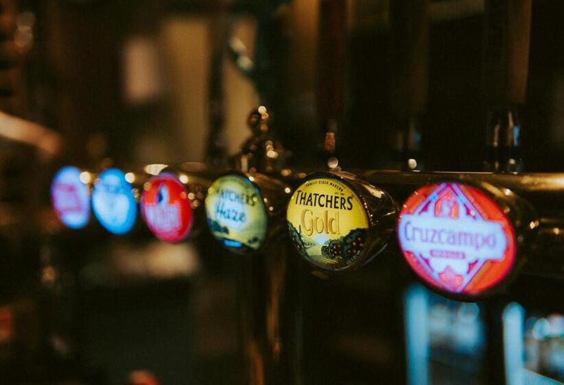 旅馆 The Heathfield Inn