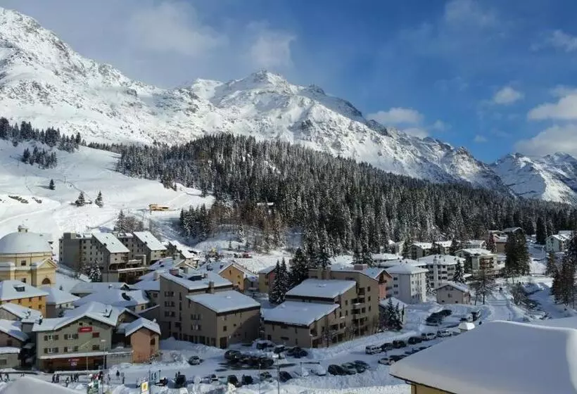 Aparthotel San Bernardino