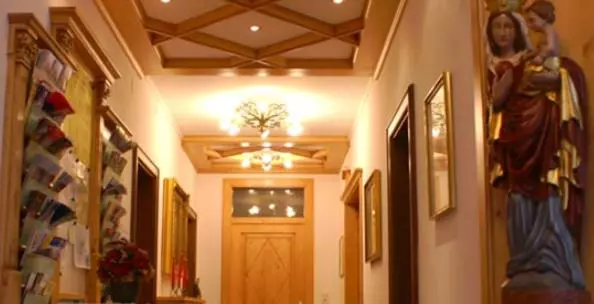 ベッドアンドブレックファースト Pension Bergfried