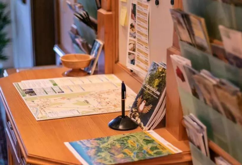 ベッドアンドブレックファースト Pension Bergfried