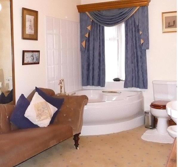 Bed and Breakfast Retreats At Wayside