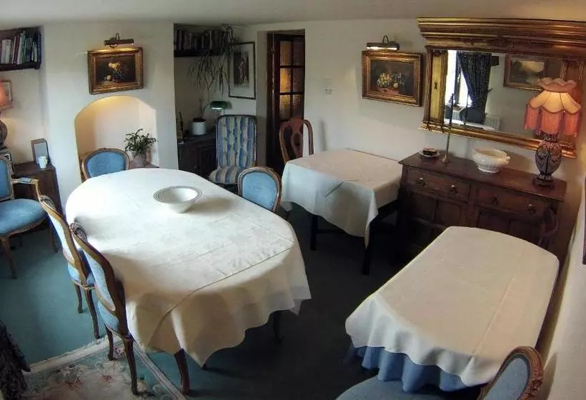 ベッドアンドブレックファースト Retreats At Wayside