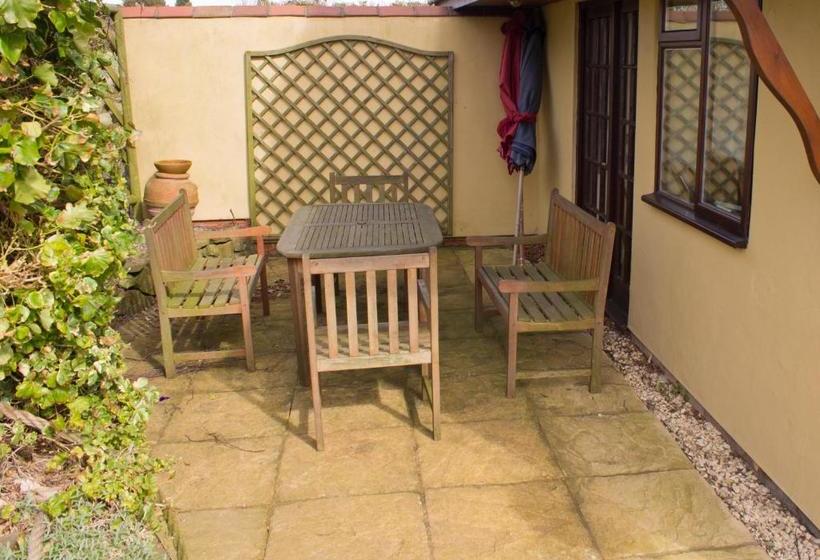 Bed and Breakfast Retreats At Wayside