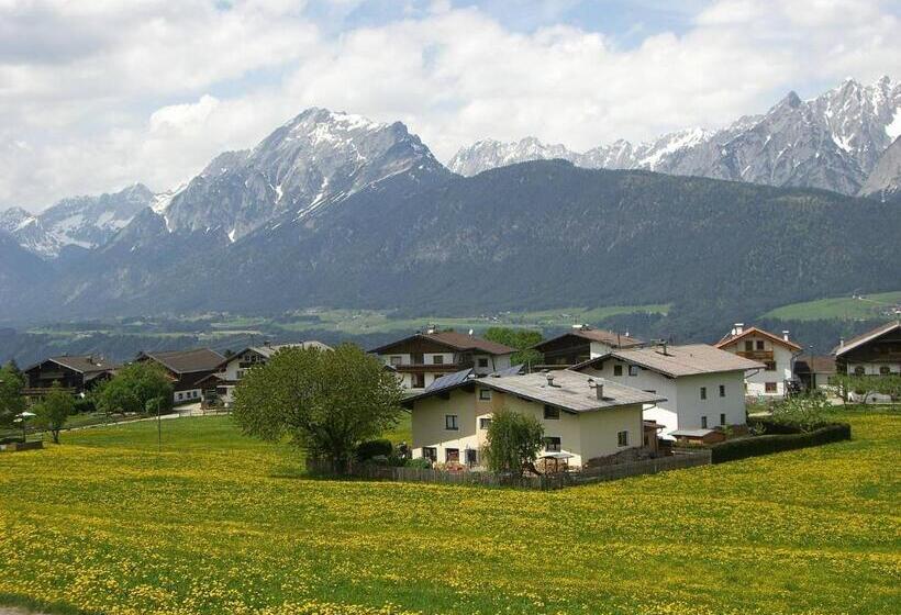 ホテル Garni Regina