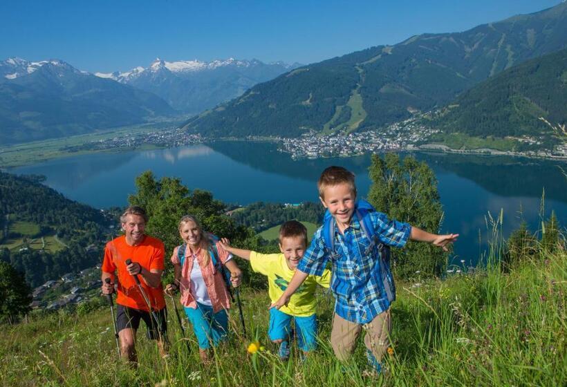 بنسيون Magali S, Bed & Breakfast   Inclusive Summer Card