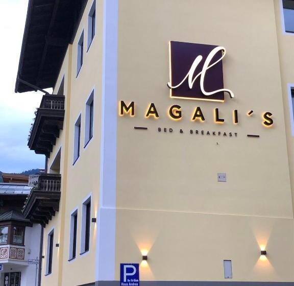 بنسيون Magali S, Bed & Breakfast   Inclusive Summer Card