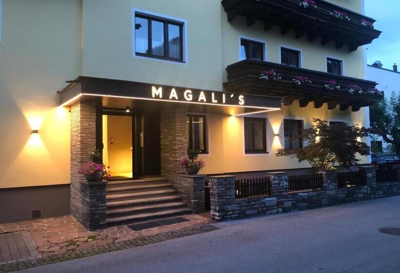 بنسيون Magali S, Bed & Breakfast   Inclusive Summer Card