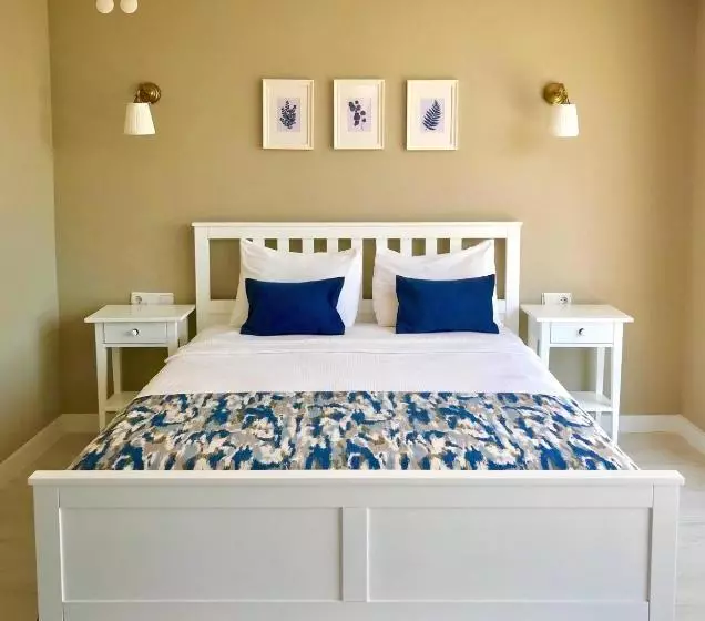 Majatalo Ada Adrasan