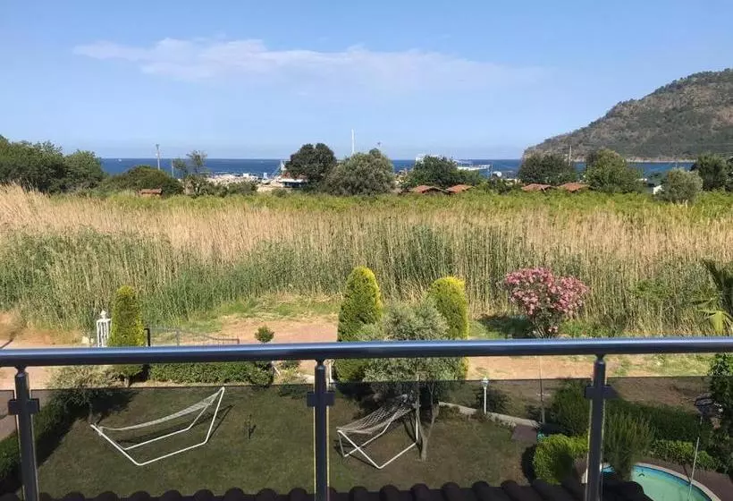 Majatalo Ada Adrasan