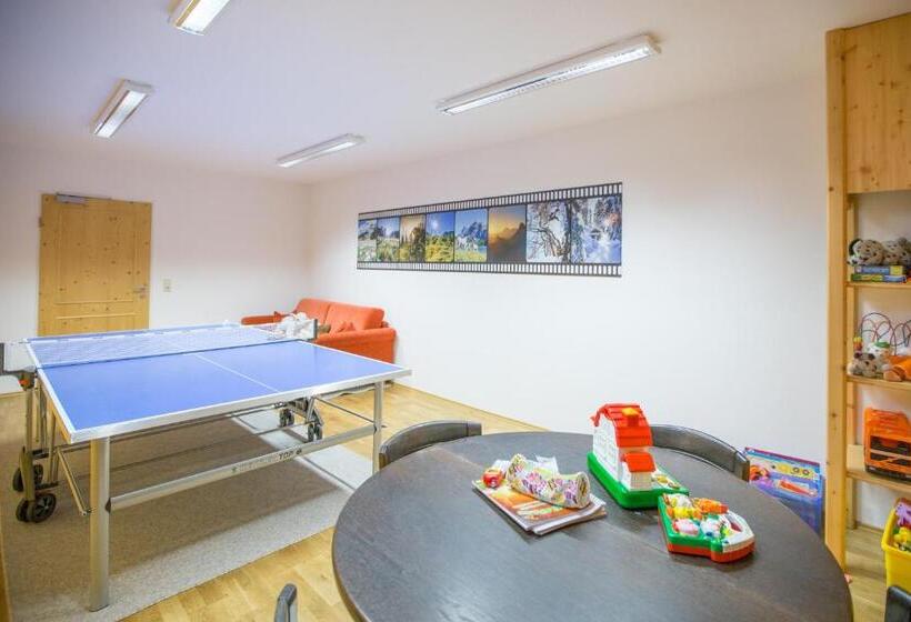 ペンション Appartementhaus Elmo Viehhauser Kg