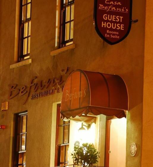 פנסיון Befani's Mediterranean Restaurant & Townhouse