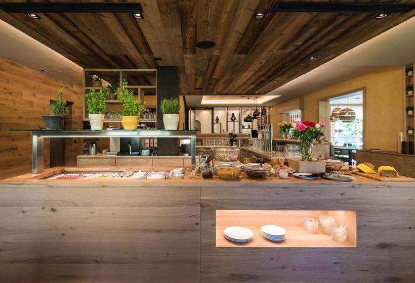 بنسيون Das Martell