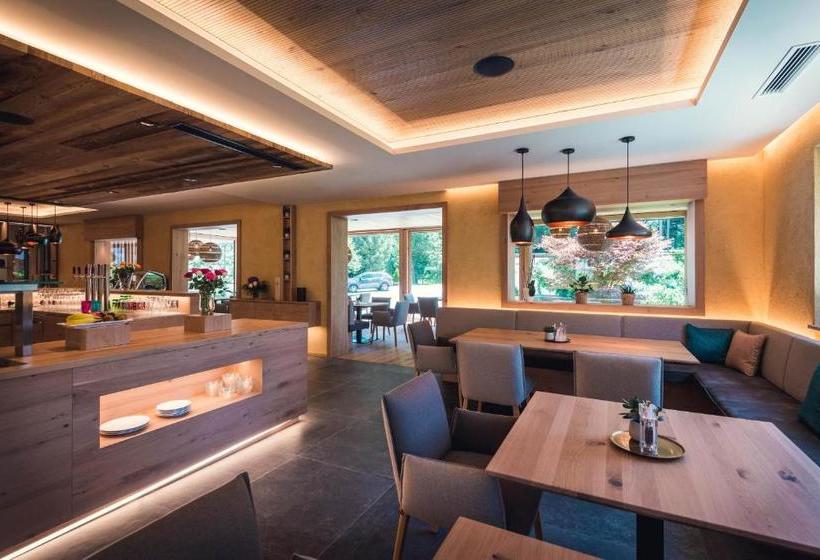 بنسيون Das Martell