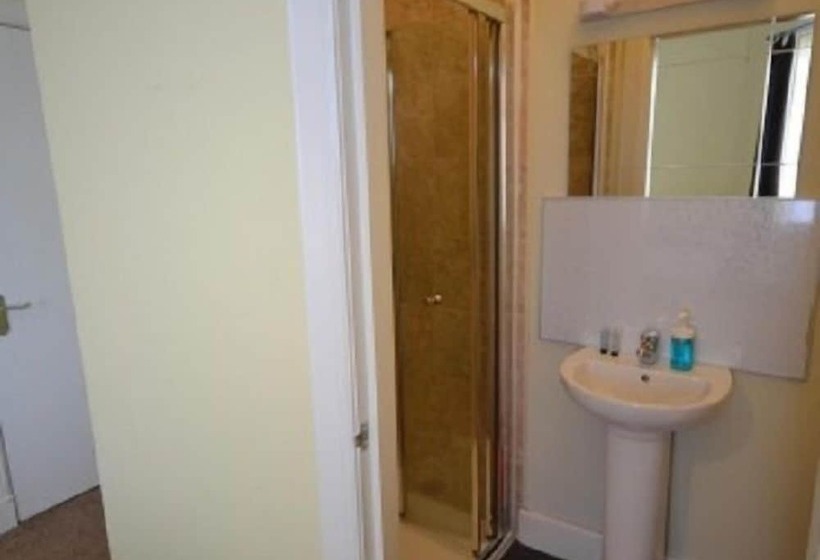 پانسیون Drumorne Guest House