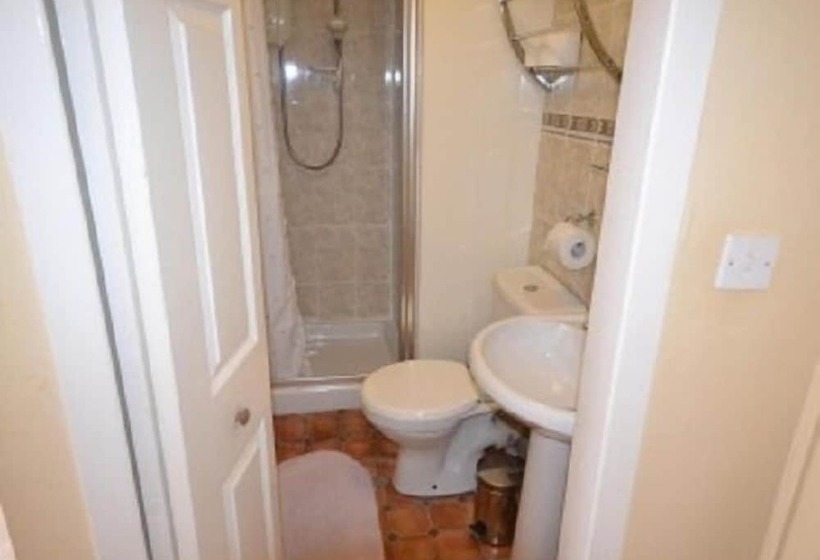 پانسیون Drumorne Guest House