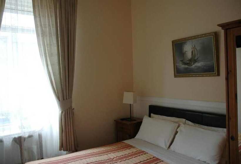 پانسیون Drumorne Guest House