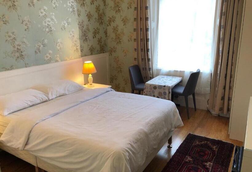 پانسیون Drumorne Guest House