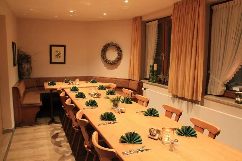 ペンション Gasthaus Kellerer