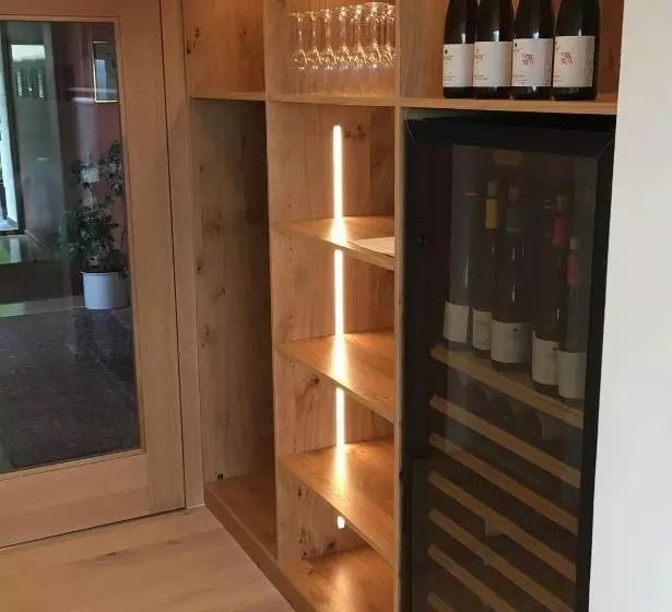 ペンション Gästehaus Weingut Loersch