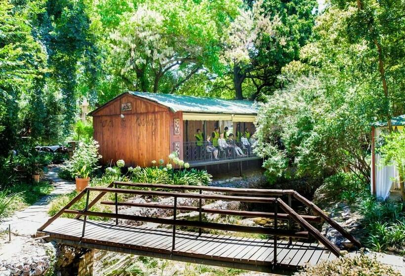 Пансион Hands On Retreat And Sleep Spa Craighall