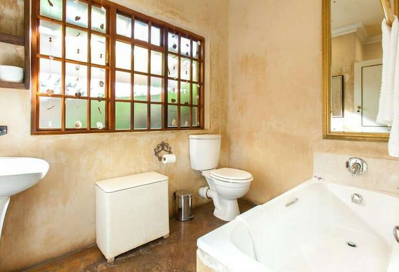 Пансион Hands On Retreat And Sleep Spa Craighall