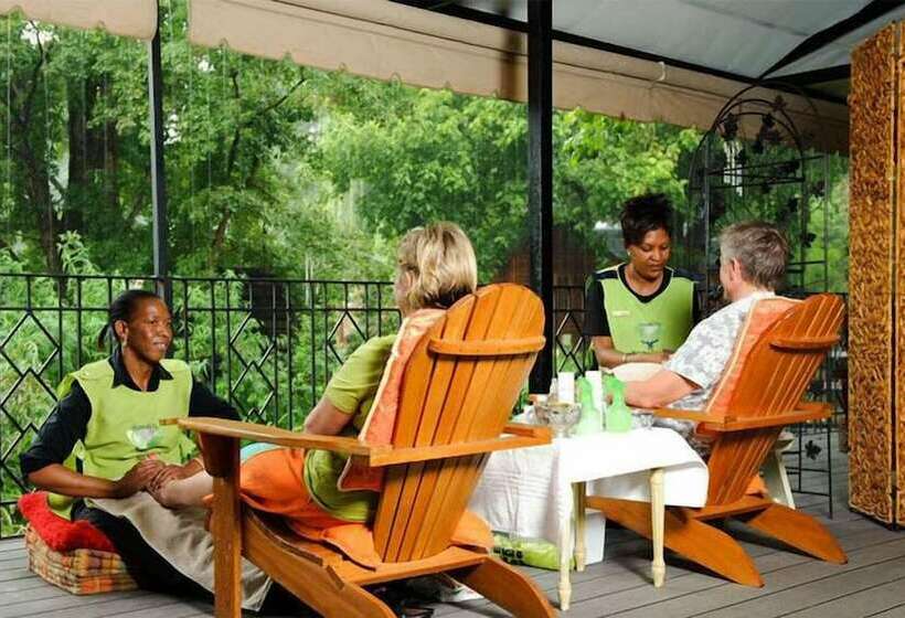 Пансион Hands On Retreat And Sleep Spa Craighall