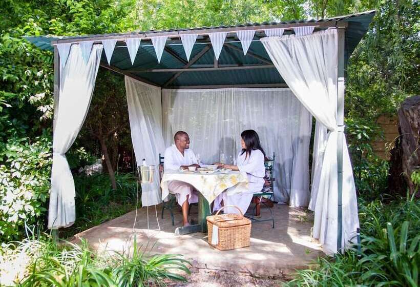 Пансион Hands On Retreat And Sleep Spa Craighall