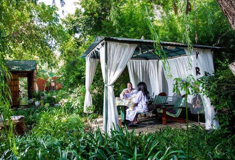 Пансион Hands On Retreat And Sleep Spa Craighall