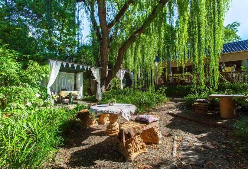 Пансион Hands On Retreat And Sleep Spa Craighall