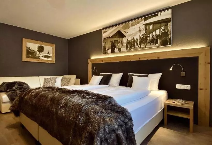 ペンション Haus Zangerl