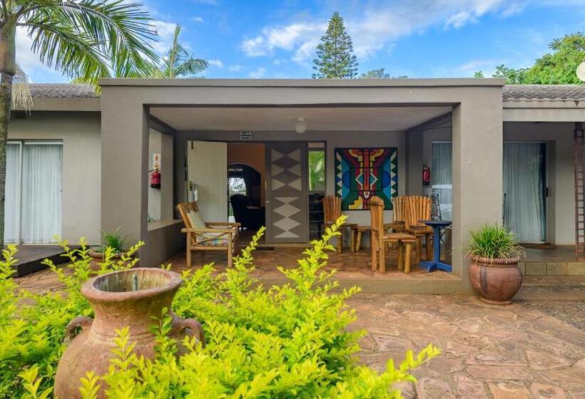 بنسيون Hlulala Guest House